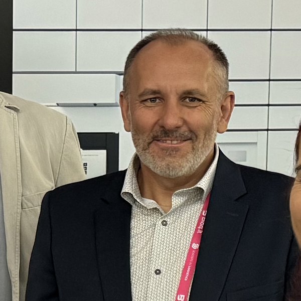 Martin Pritula, Vorstandsvorsitzender von ALFA 3, betonte die Bedeutung persönlicher Treffen und internationaler Zusammenarbeit für die weitere Entwicklung des Unternehmens.