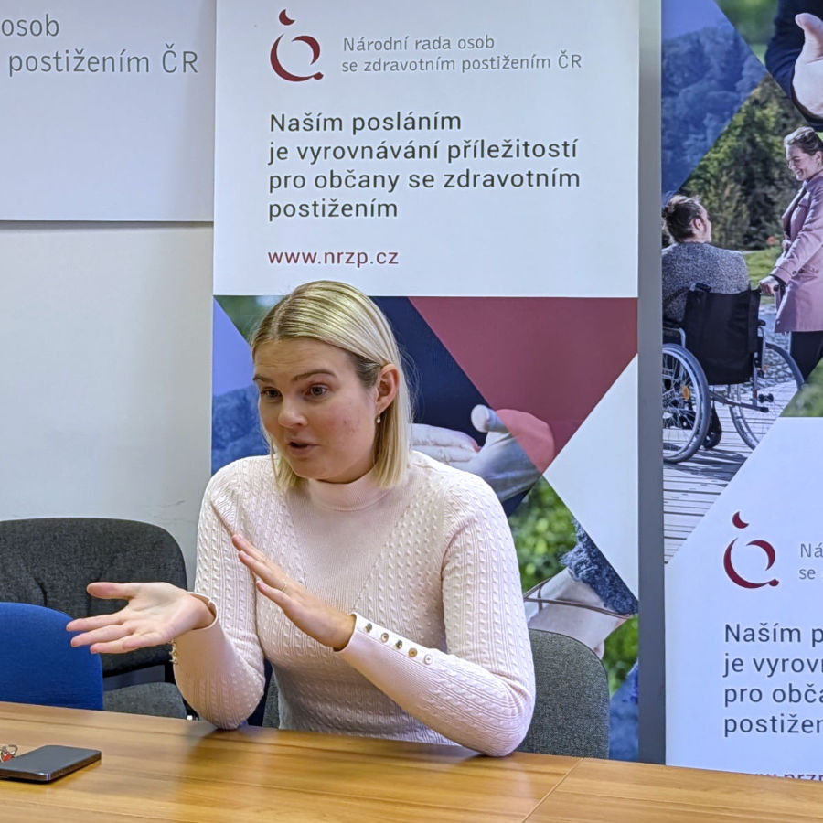 Nicole Fryčová, Juristin des Rates Nicole Fryčová, Juristin des Rates