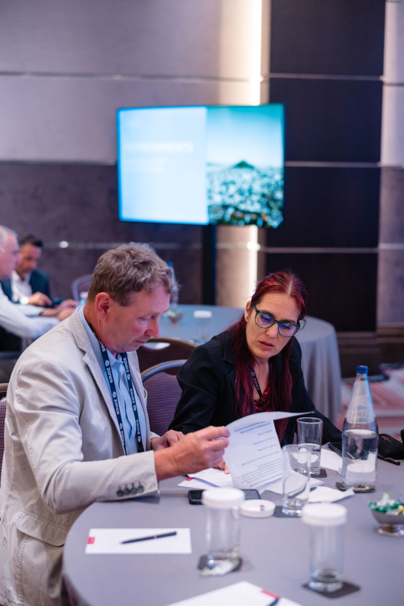 Unsere Kollegen Alena Castellon und Rostislav Týn auf der WMX Europe-Konferenz