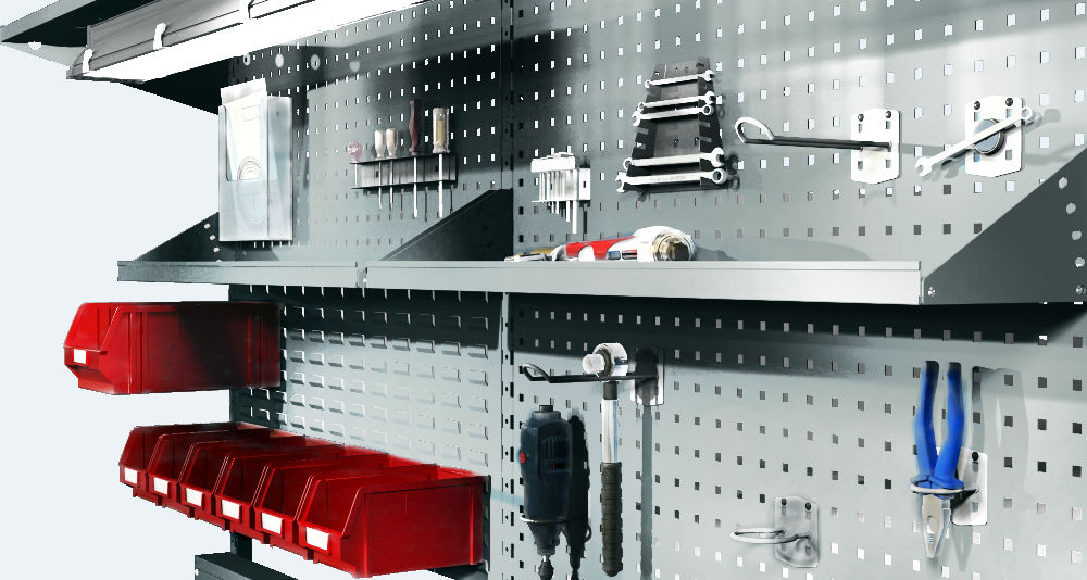 Systemwerkzeughalter sind für den Einbau in EUROPERFO®-Paneele vorgesehen.