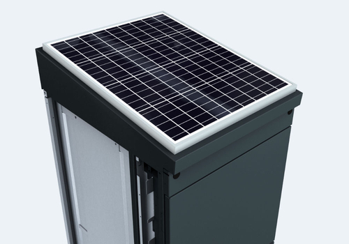 Abgeschrägter Deckel mit einem Solarmodul für Packstationen 530 für Außenbereich
