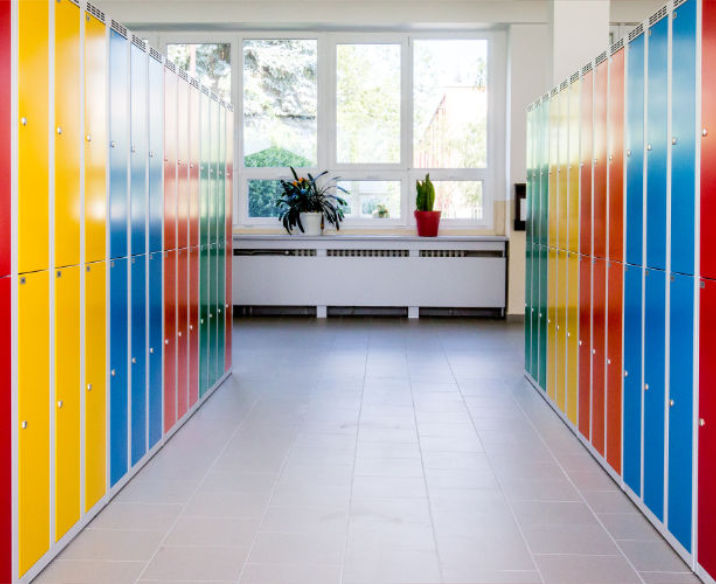 Neue Spinde für die Grundschule in Chlumec