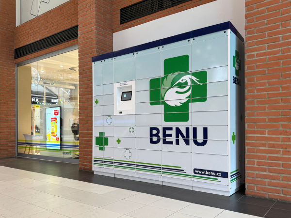 Installation der ersten Lieferbox für BENU Česká republika s.r.o